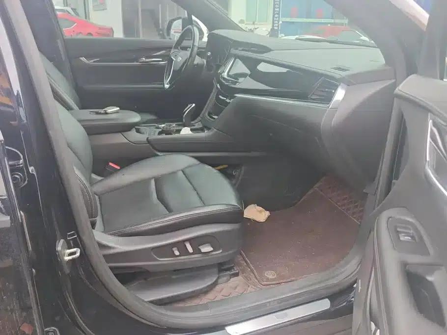 Cadillac XT6 2021 28T Six-Seat AWD Luxury — миниатюра 8