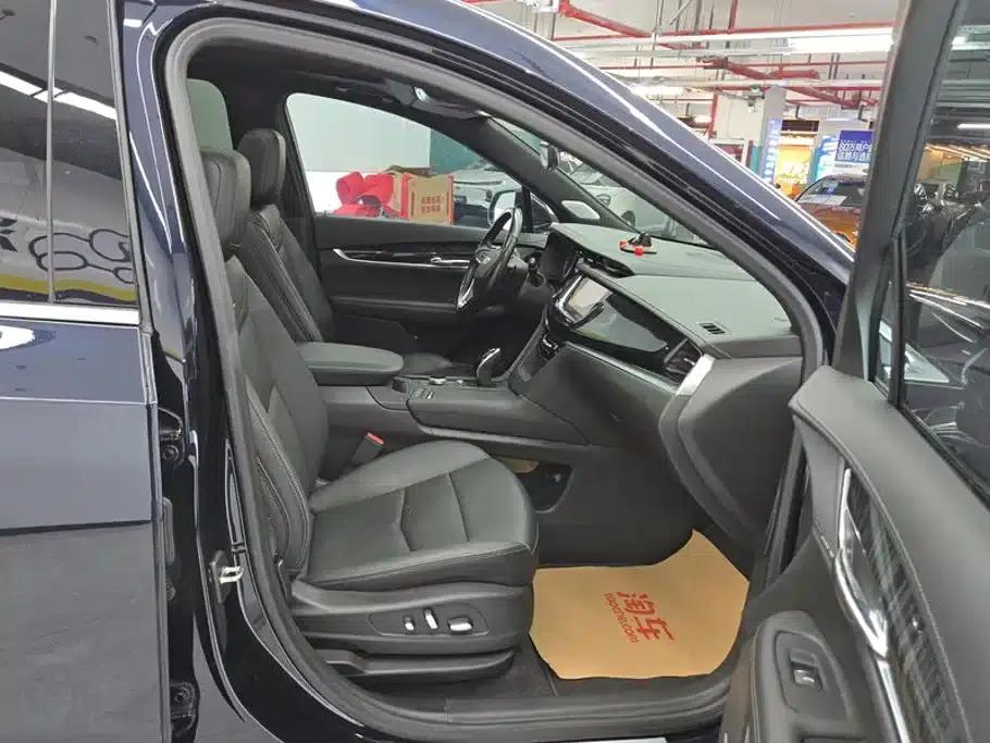 Cadillac XT6 2022 2.0T Six-Seat AWD Luxury — миниатюра 8