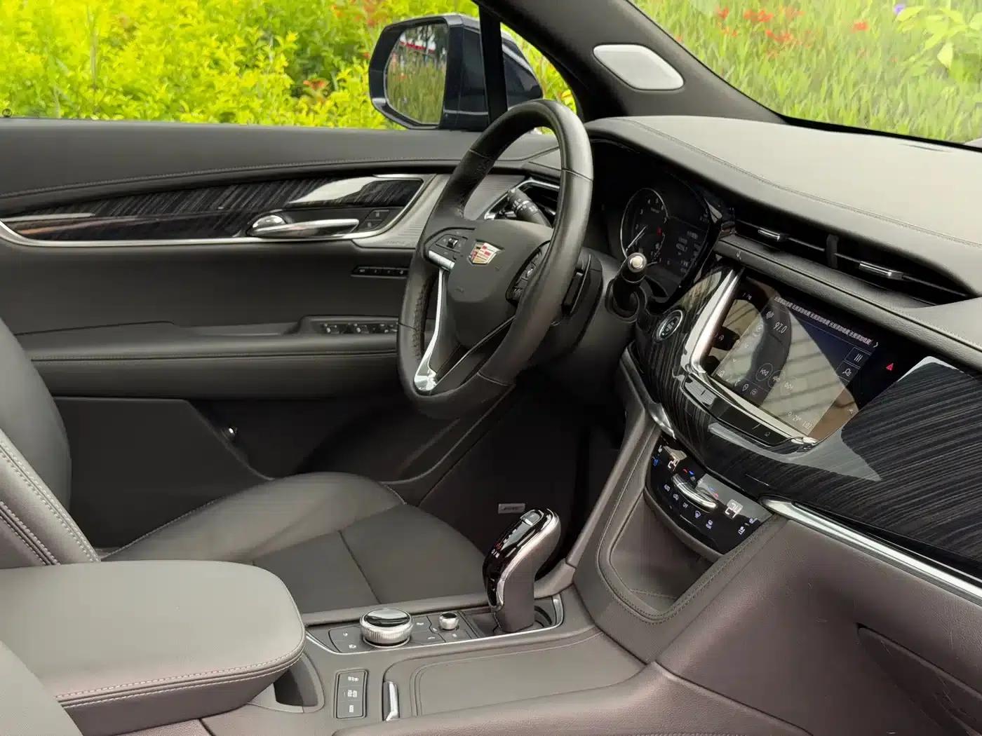 Cadillac XT6 2022 2.0T Six-Seat AWD Luxury — миниатюра 15
