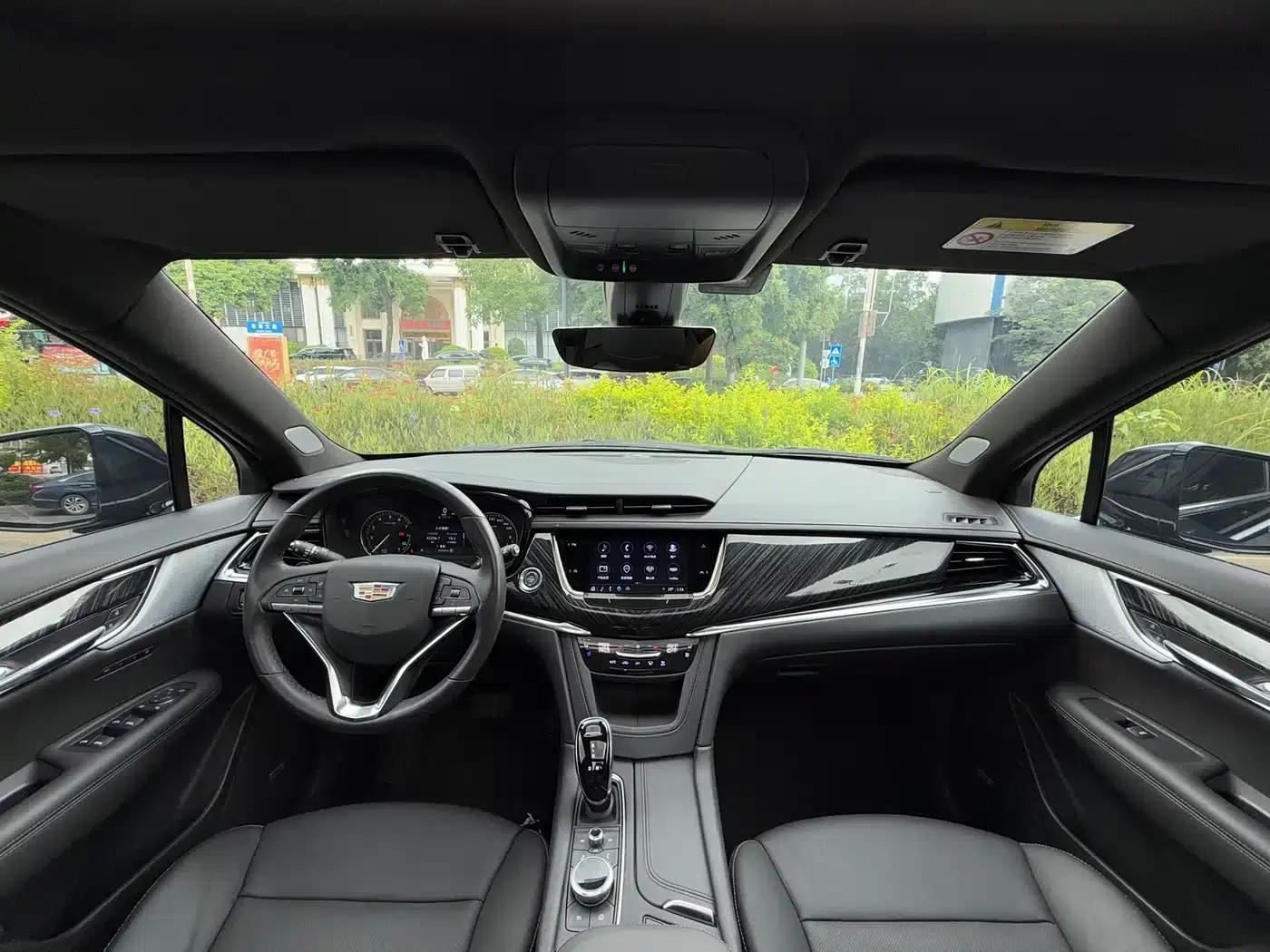 Cadillac XT6 2022 2.0T Six-Seat AWD Luxury — миниатюра 18