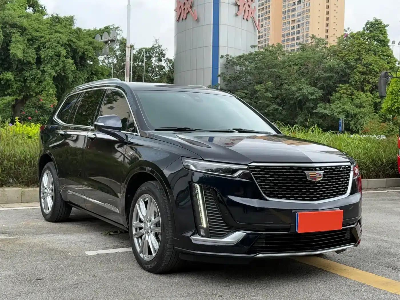 Cadillac XT6 2022 2.0T Six-Seat AWD Luxury — миниатюра 3
