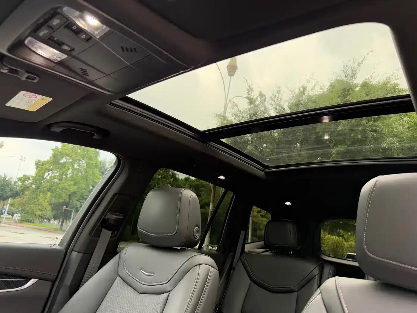 Cadillac XT6 2022 2.0T Six-Seat AWD Luxury — миниатюра 22