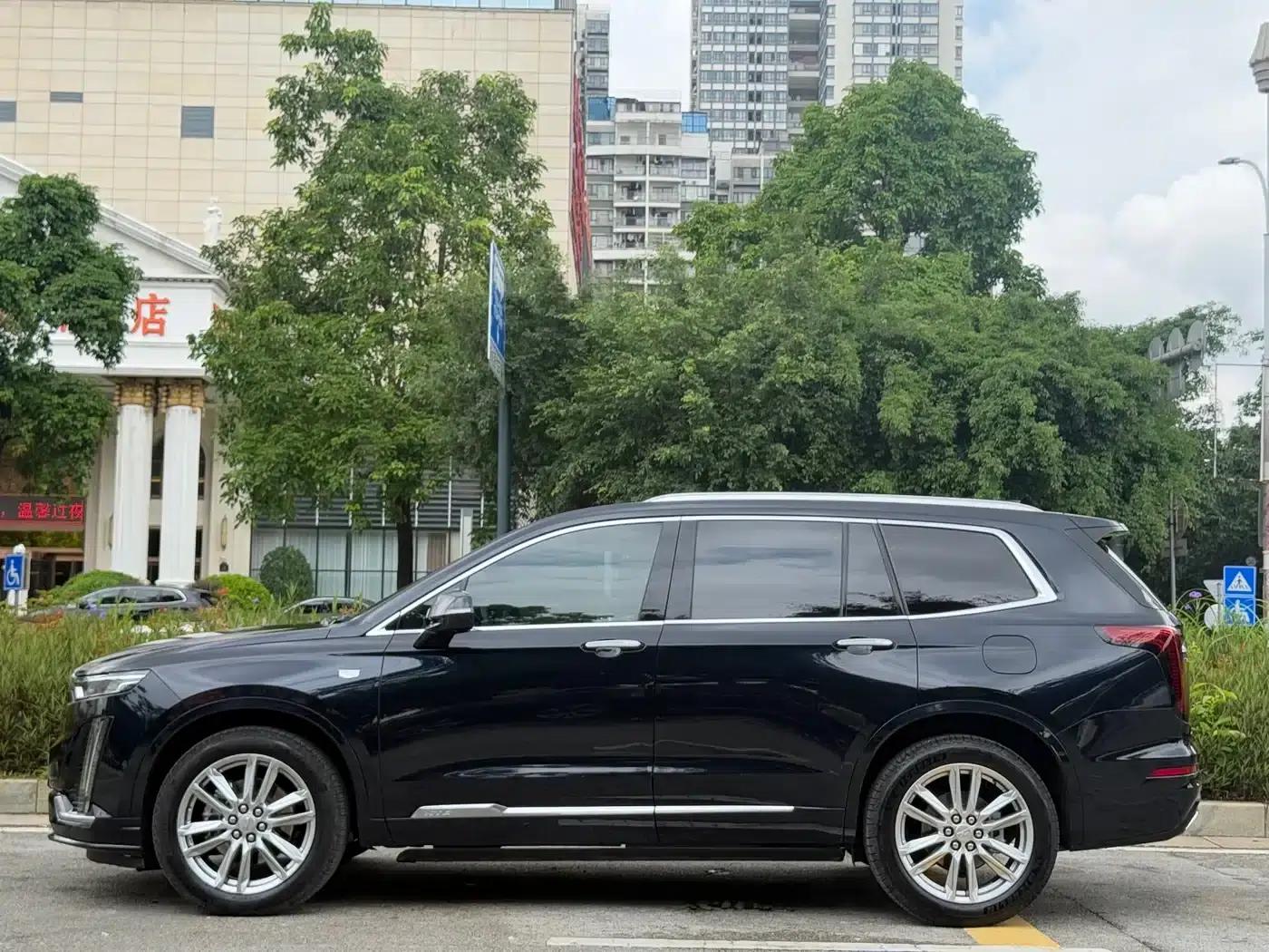 Cadillac XT6 2022 2.0T Six-Seat AWD Luxury — миниатюра 8
