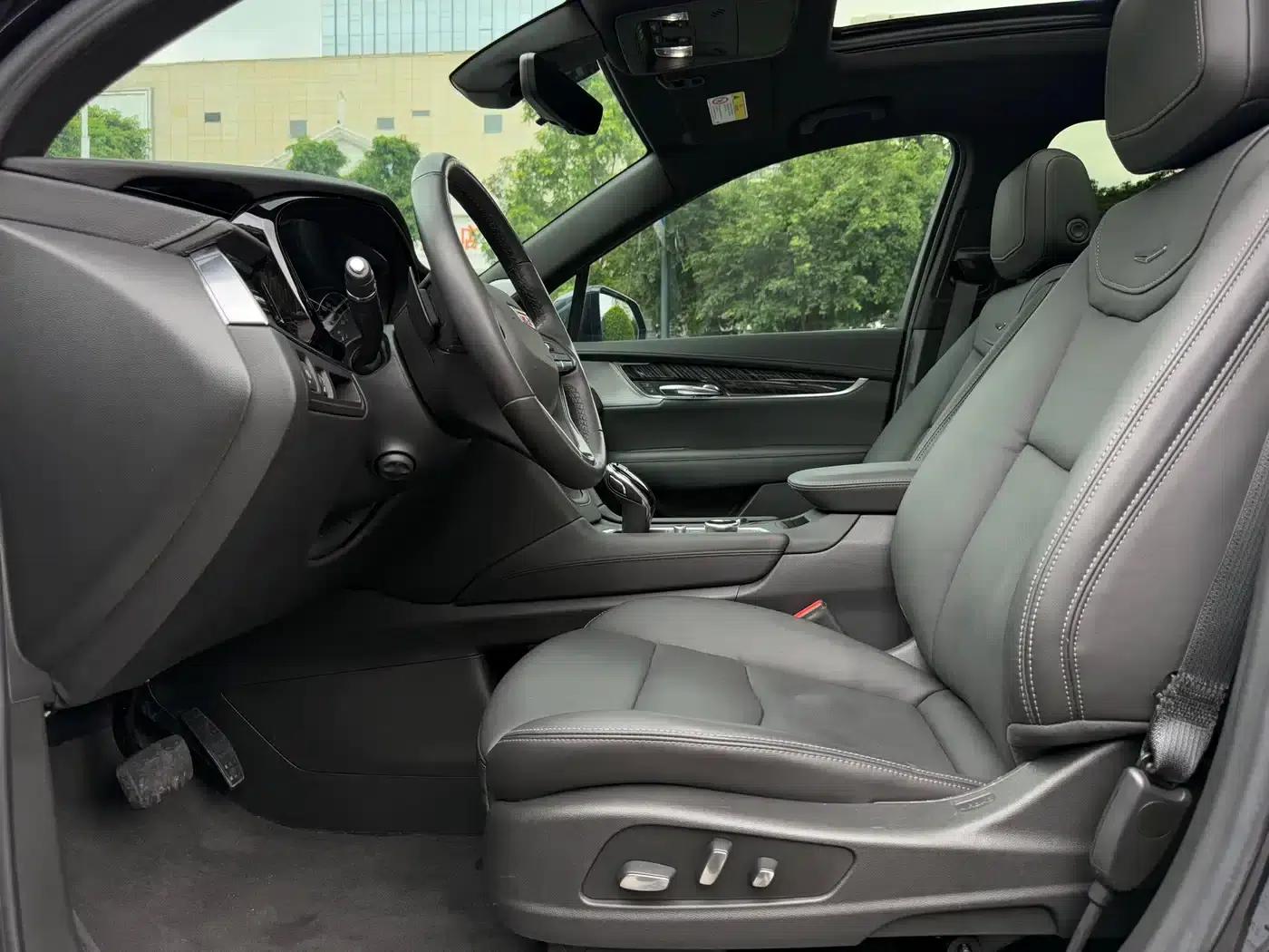 Cadillac XT6 2022 2.0T Six-Seat AWD Luxury — миниатюра 10