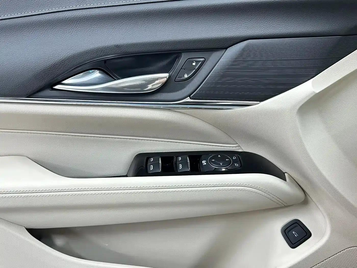 2023 Cadillac CT4 25T Fashion Edition — миниатюра 17