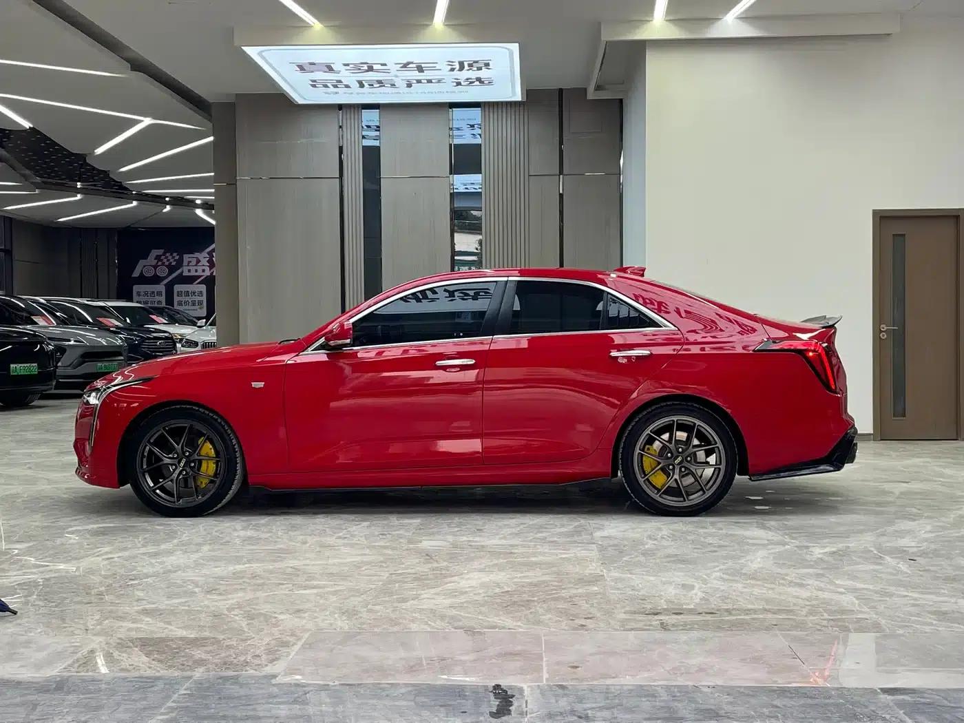 2022 Cadillac CT4 28T Luxury — миниатюра 4