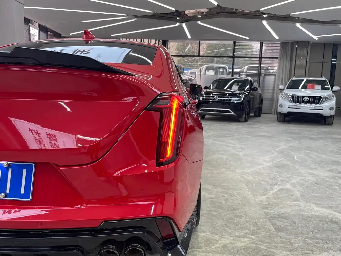 2022 Cadillac CT4 28T Luxury — миниатюра 10