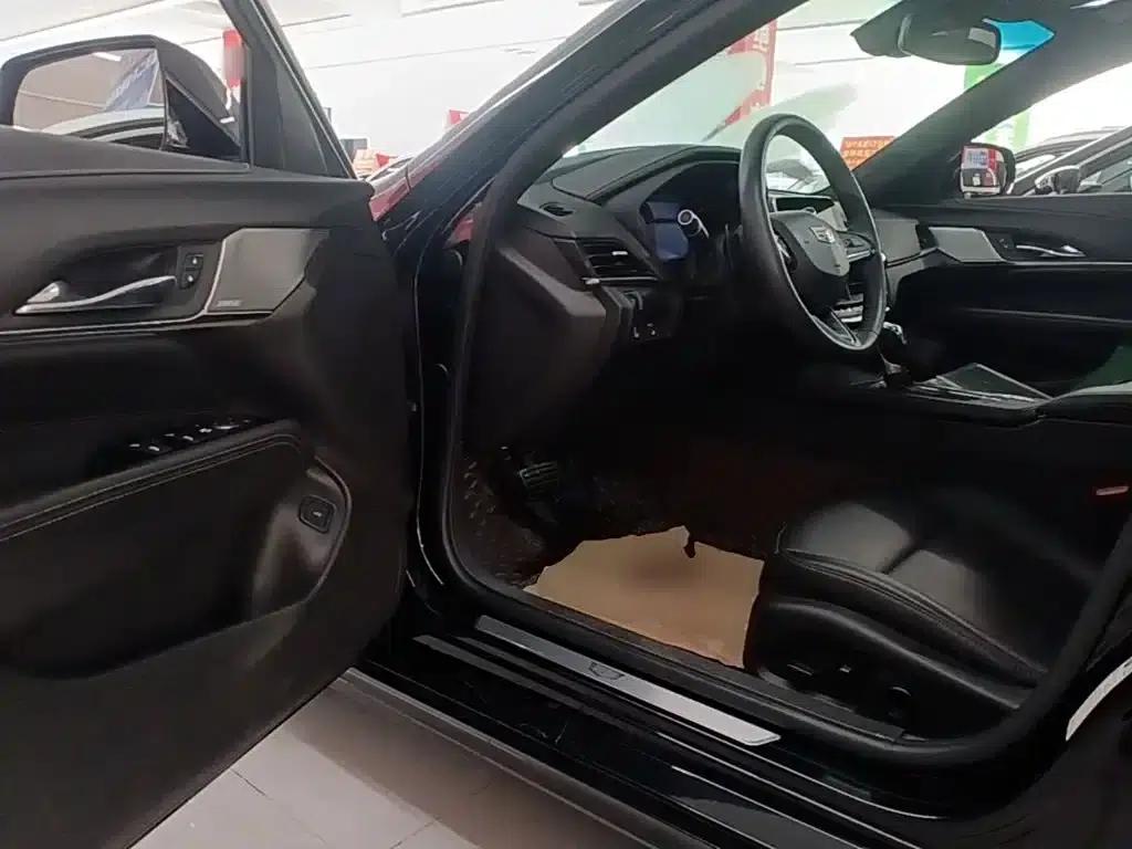 2021 Cadillac CT4 28T Luxury — миниатюра 16