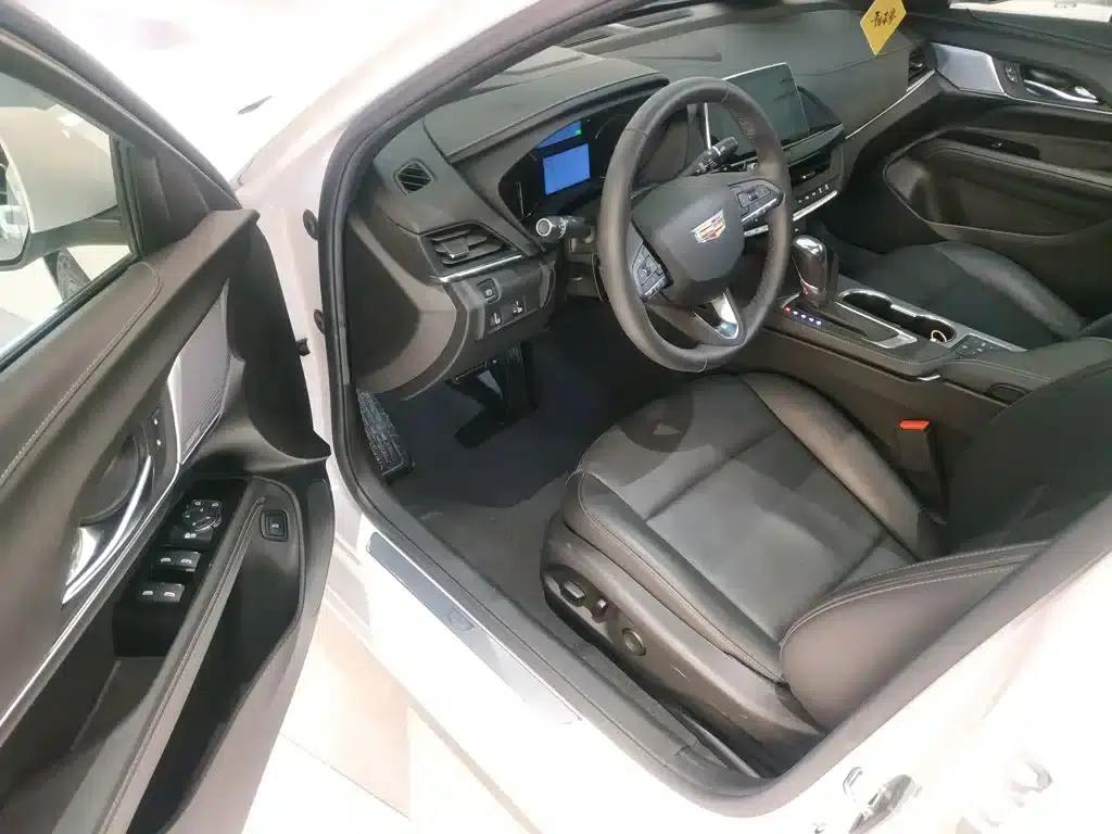 2023 Cadillac CT4 25T Luxury — миниатюра 16