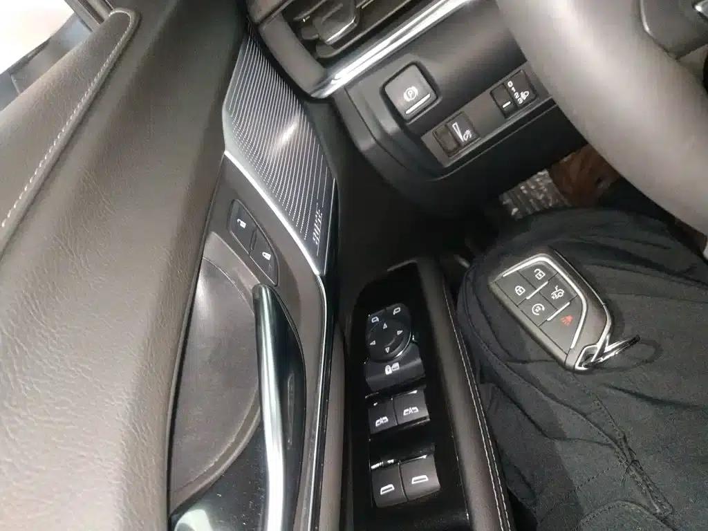 2023 Cadillac CT4 25T Luxury — миниатюра 9
