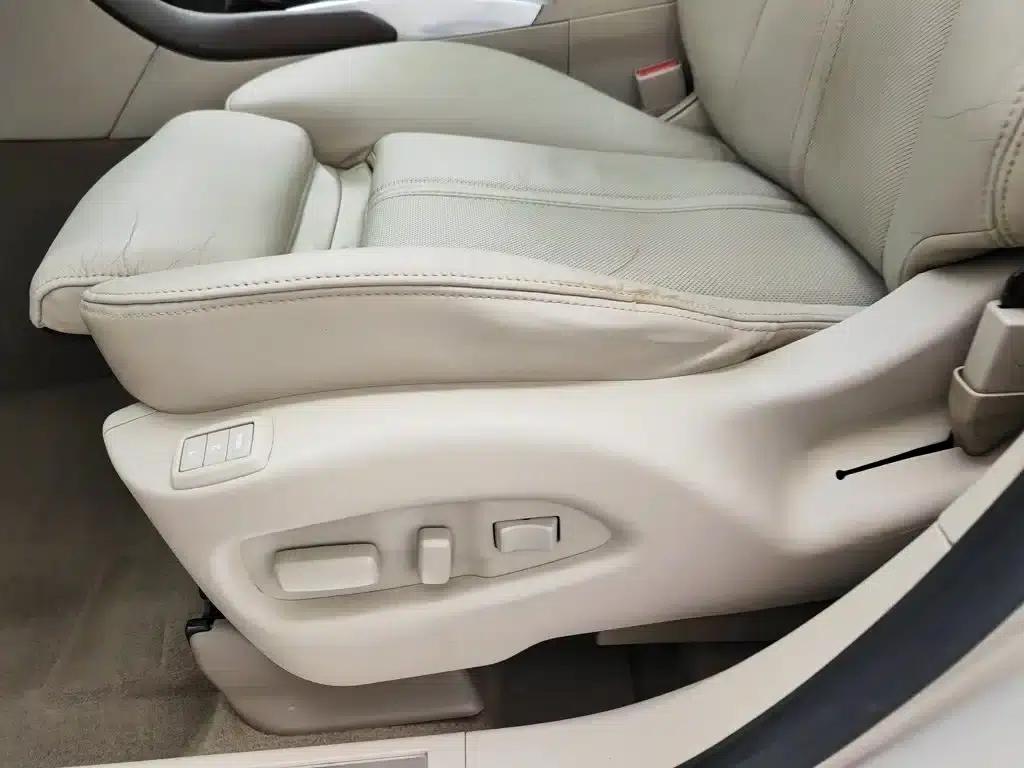 2012 Cadillac SRX 3.0L Luxury — миниатюра 20