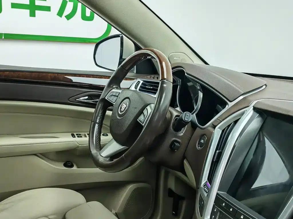 2012 Cadillac SRX 3.0L Luxury — миниатюра 22