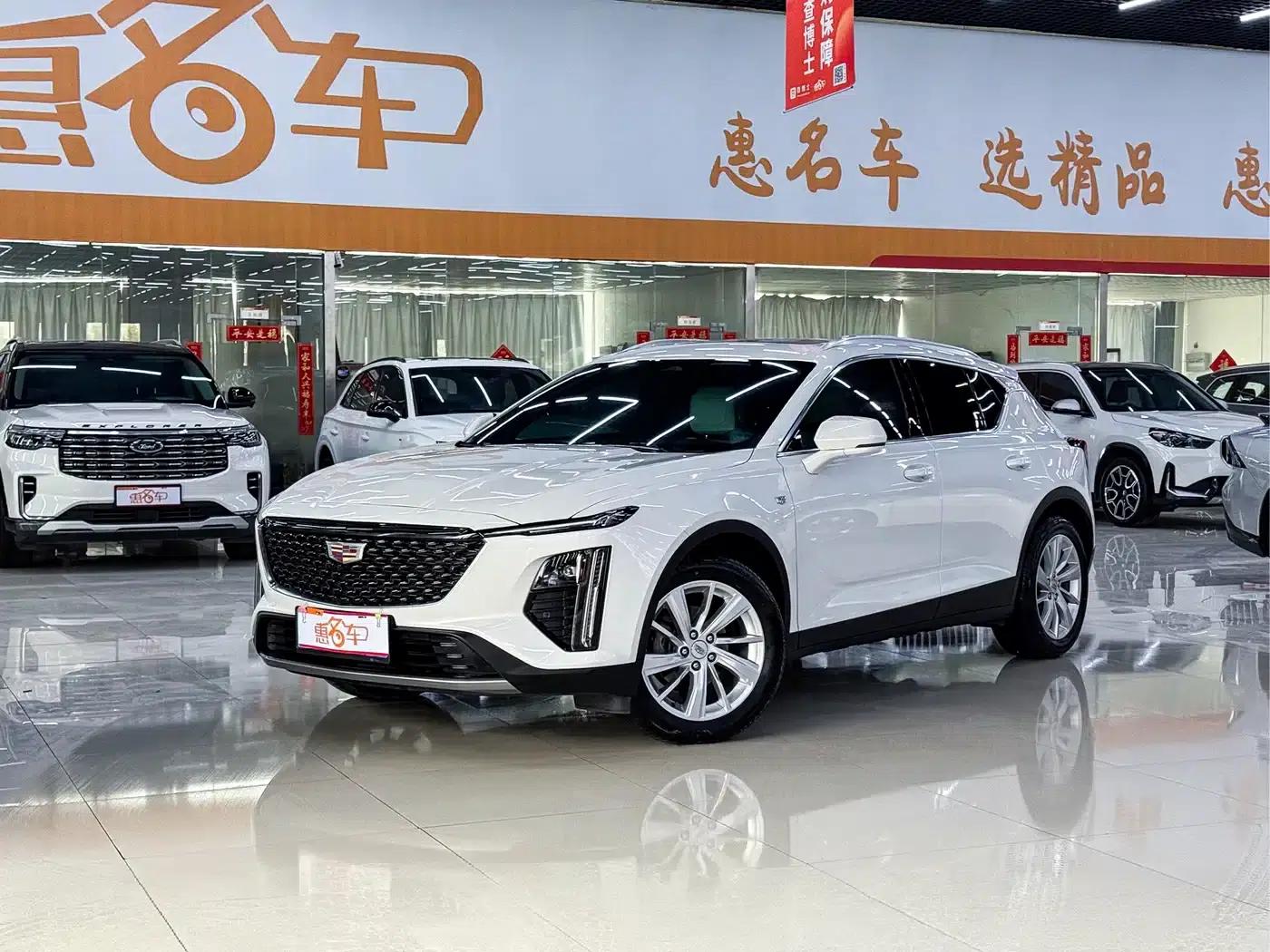 2023 Cadillac GT4 25T Luxury Edition — миниатюра 1