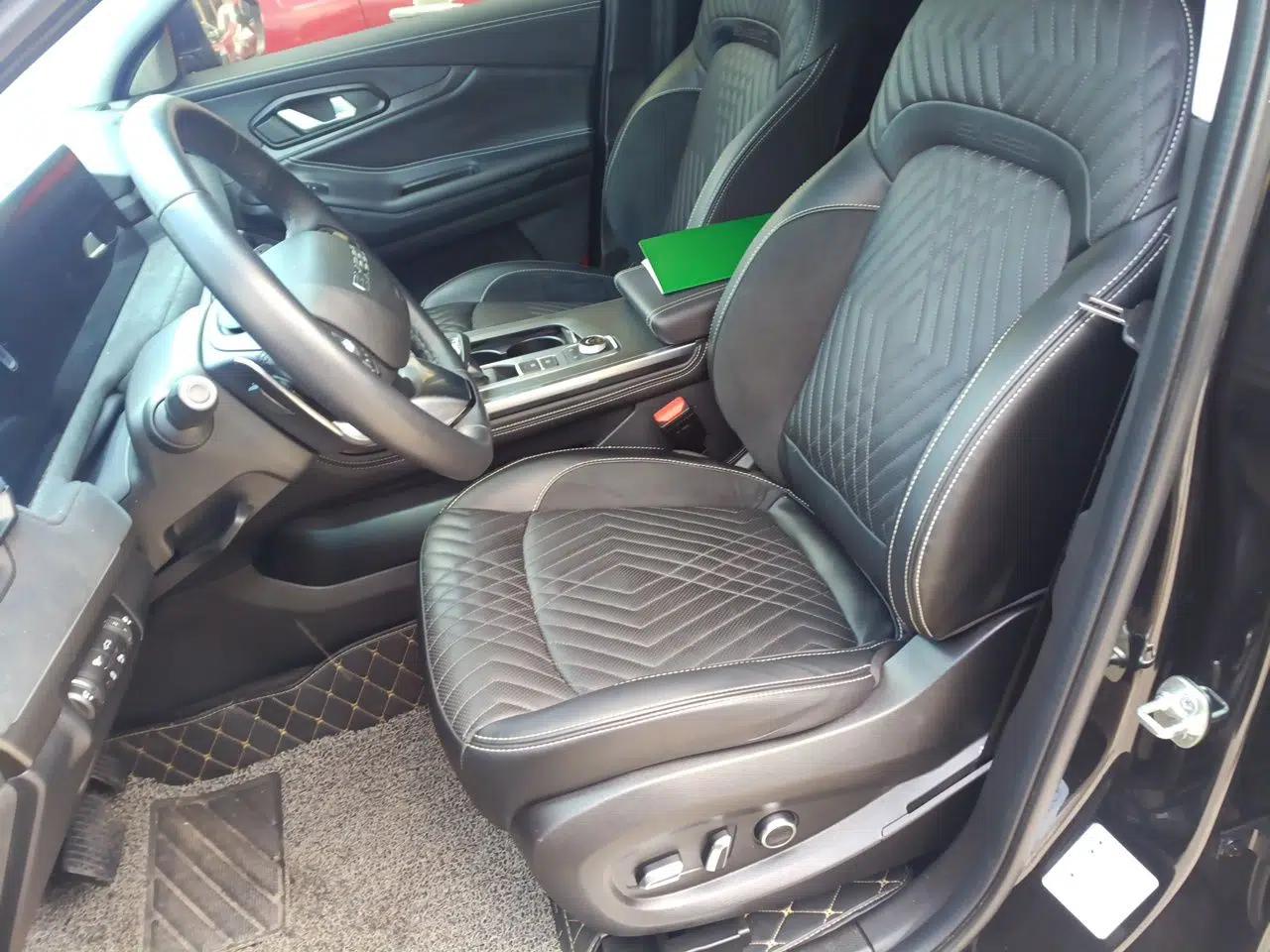 EXEED Lingyun 2023 400T Two-Wheel-Drive Star Prestige Edition — миниатюра 15