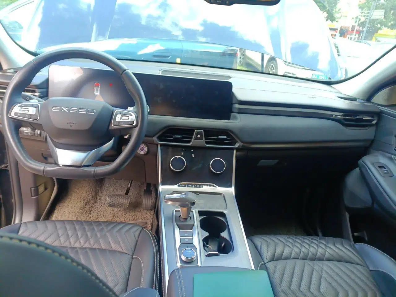 EXEED Lingyun 2023 400T Two-Wheel-Drive Star Prestige Edition — миниатюра 9