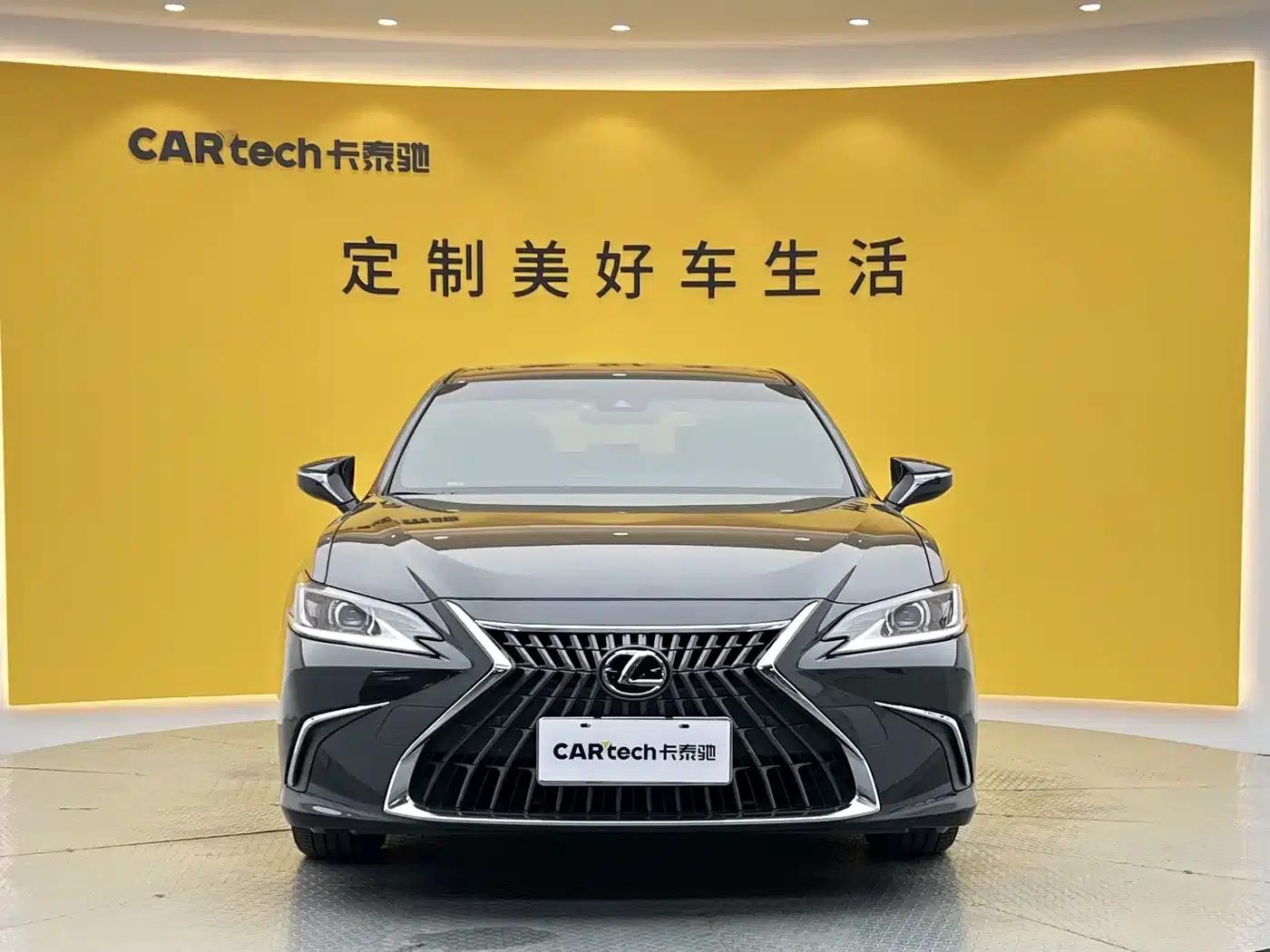 Lexus ES 2023 200 Premium Edition — миниатюра 2