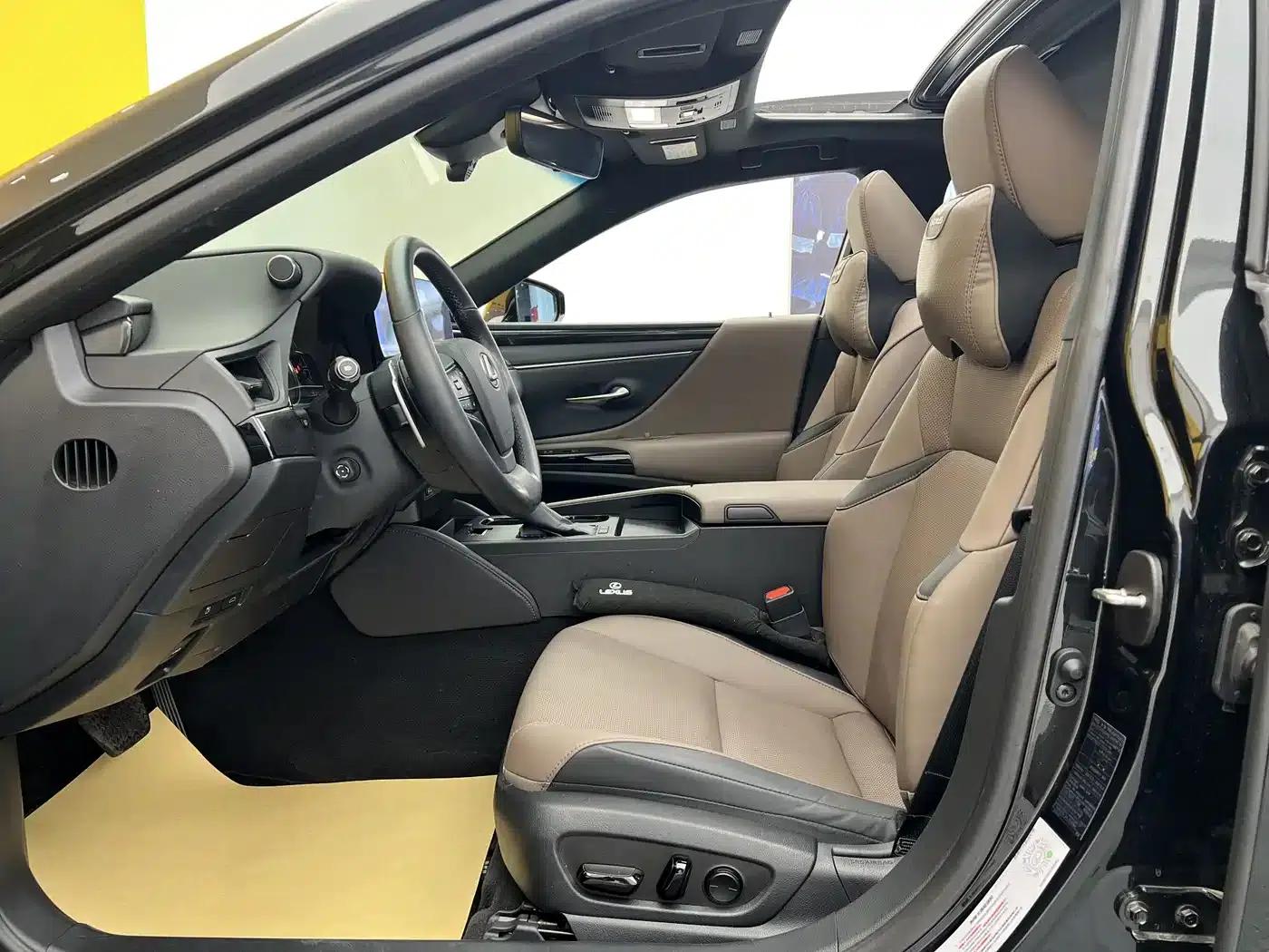 Lexus ES 2023 200 Premium Edition — миниатюра 3