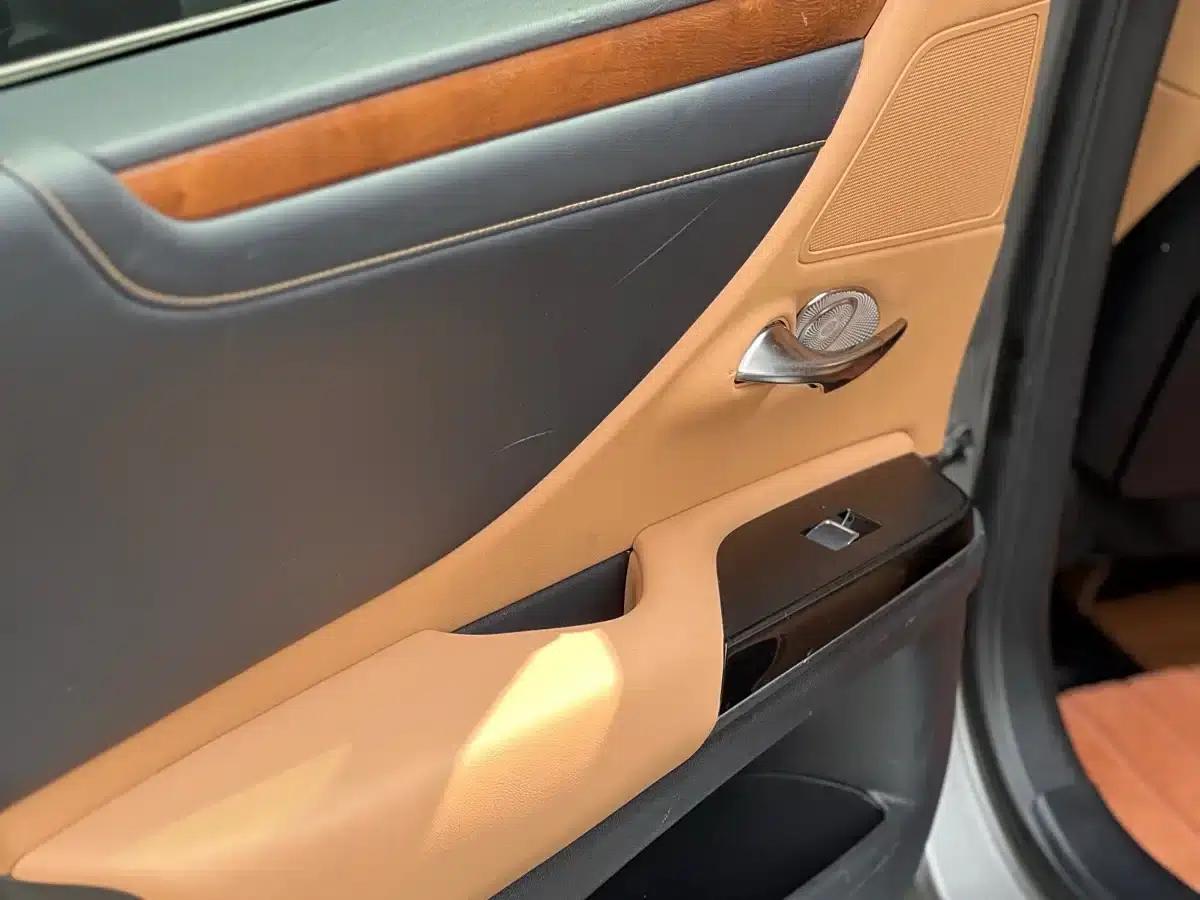 Lexus ES 2022 200 Luxury Edition — миниатюра 15