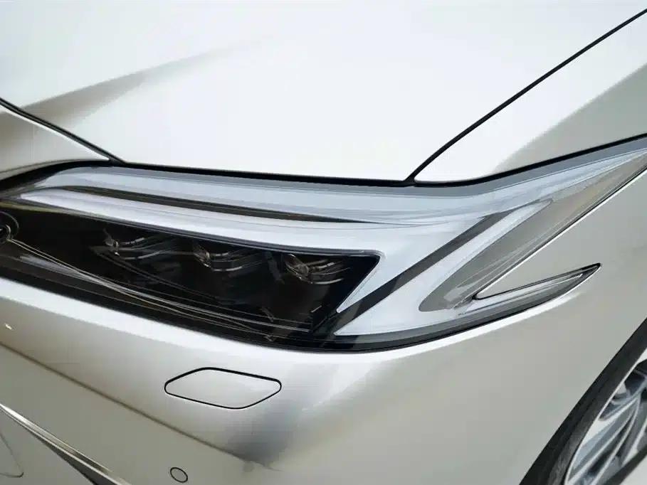 Lexus ES 2025 200 Premium Edition — миниатюра 15