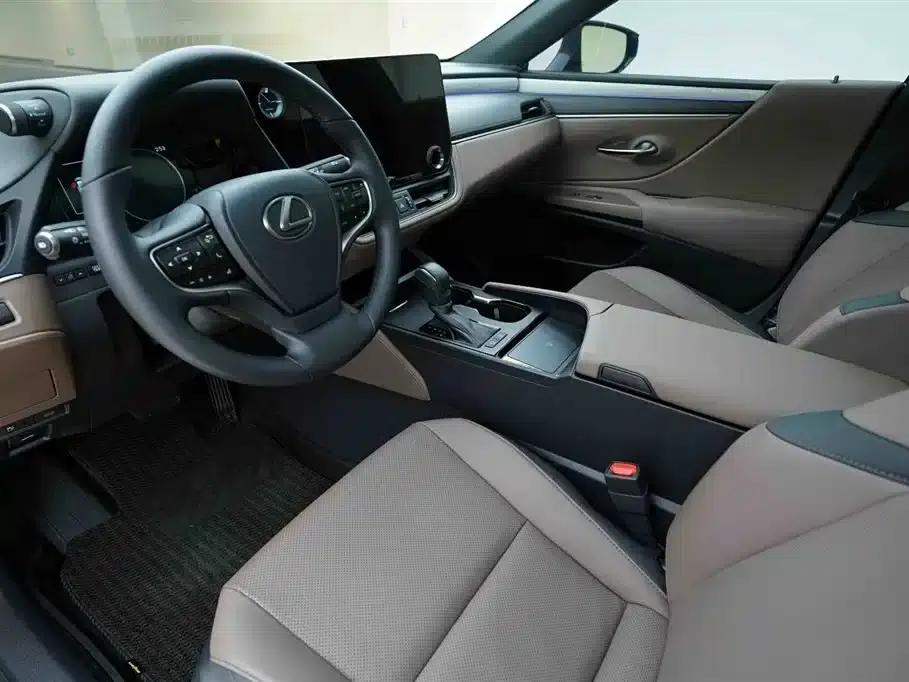 Lexus ES 2025 200 Premium Edition — миниатюра 10