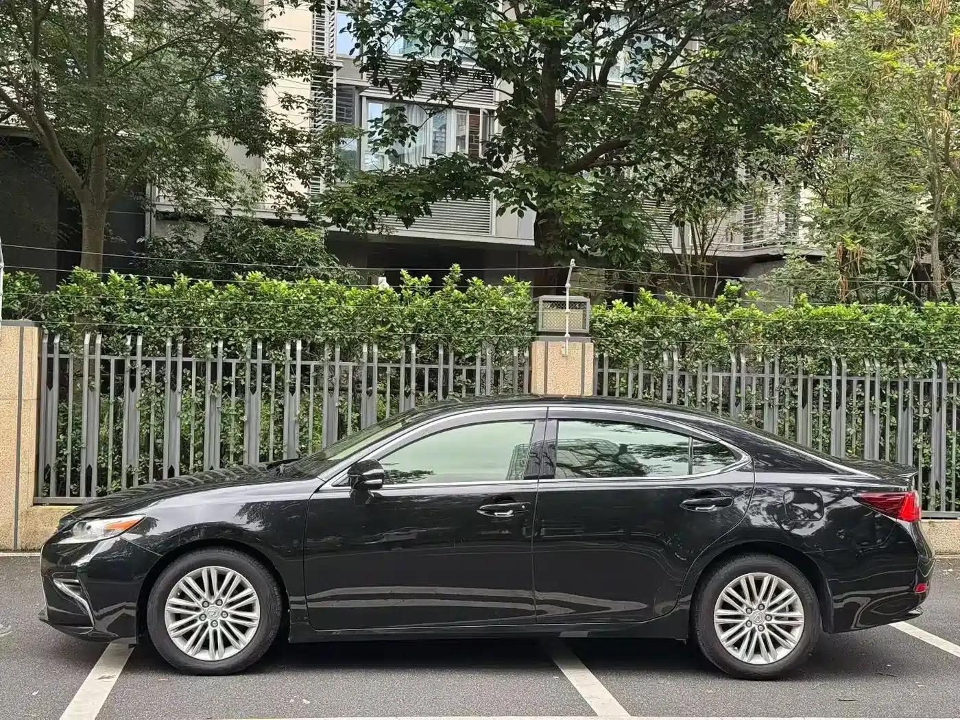 Lexus ES 2015 200 Comfort Edition — миниатюра 4