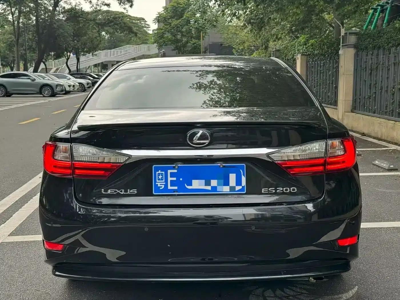 Lexus ES 2015 200 Comfort Edition — миниатюра 5