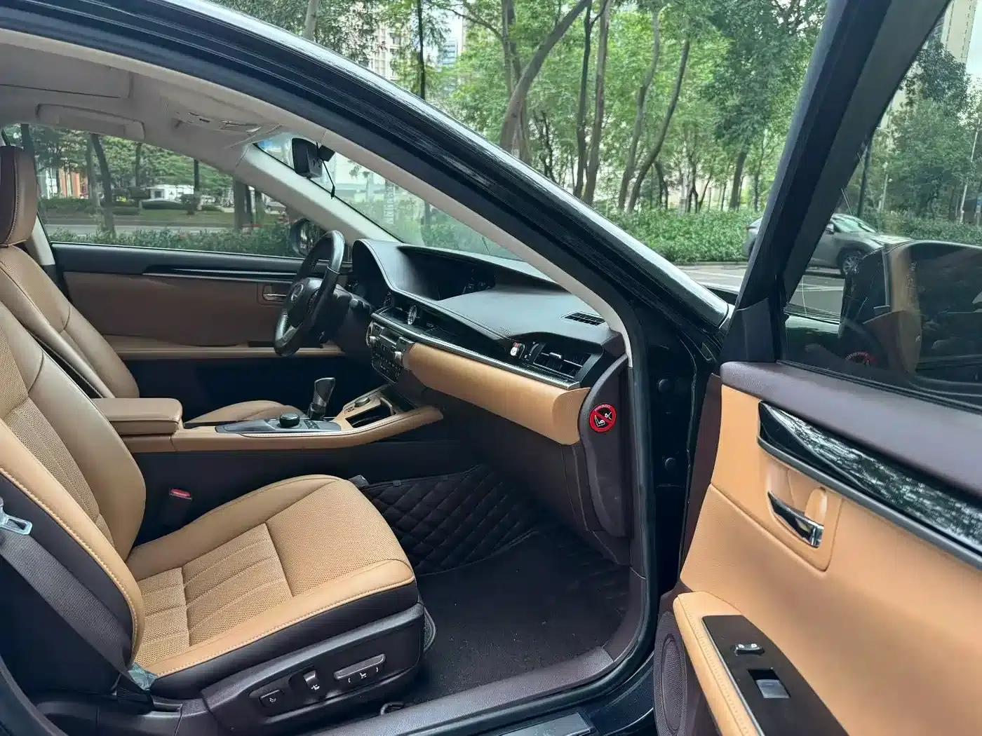 Lexus ES 2015 200 Comfort Edition — миниатюра 8