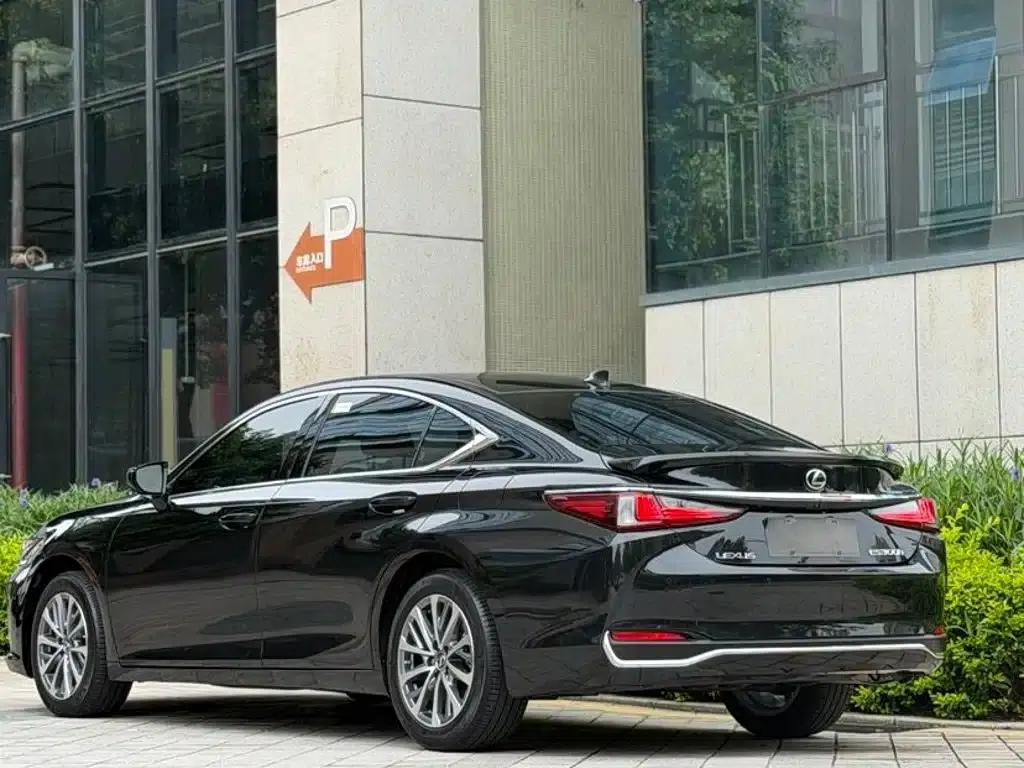 Lexus ES 2023 200 Premium Edition — миниатюра 4