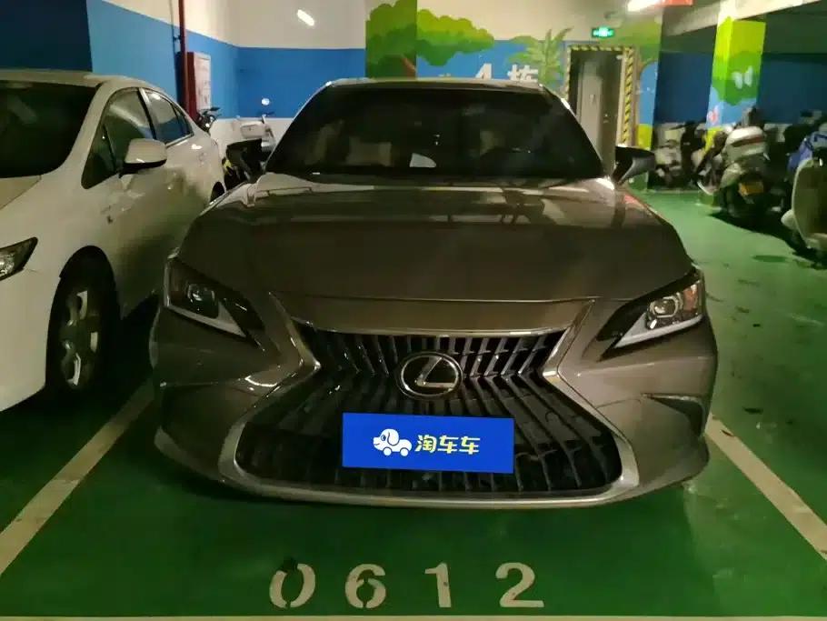 Lexus ES 2021 Model 200 Premium Edition — миниатюра 2