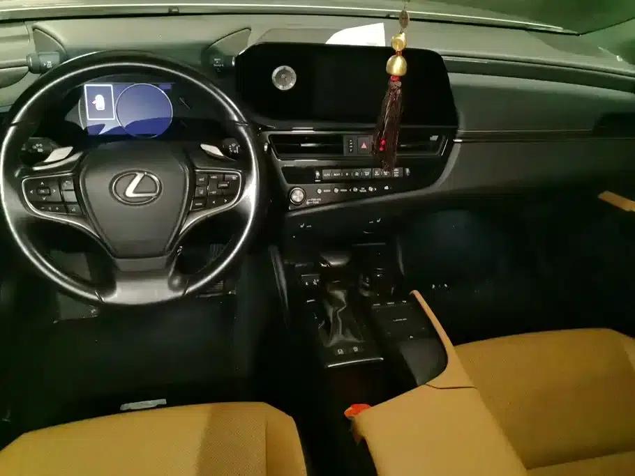 Lexus ES 2021 Model 200 Premium Edition — миниатюра 12