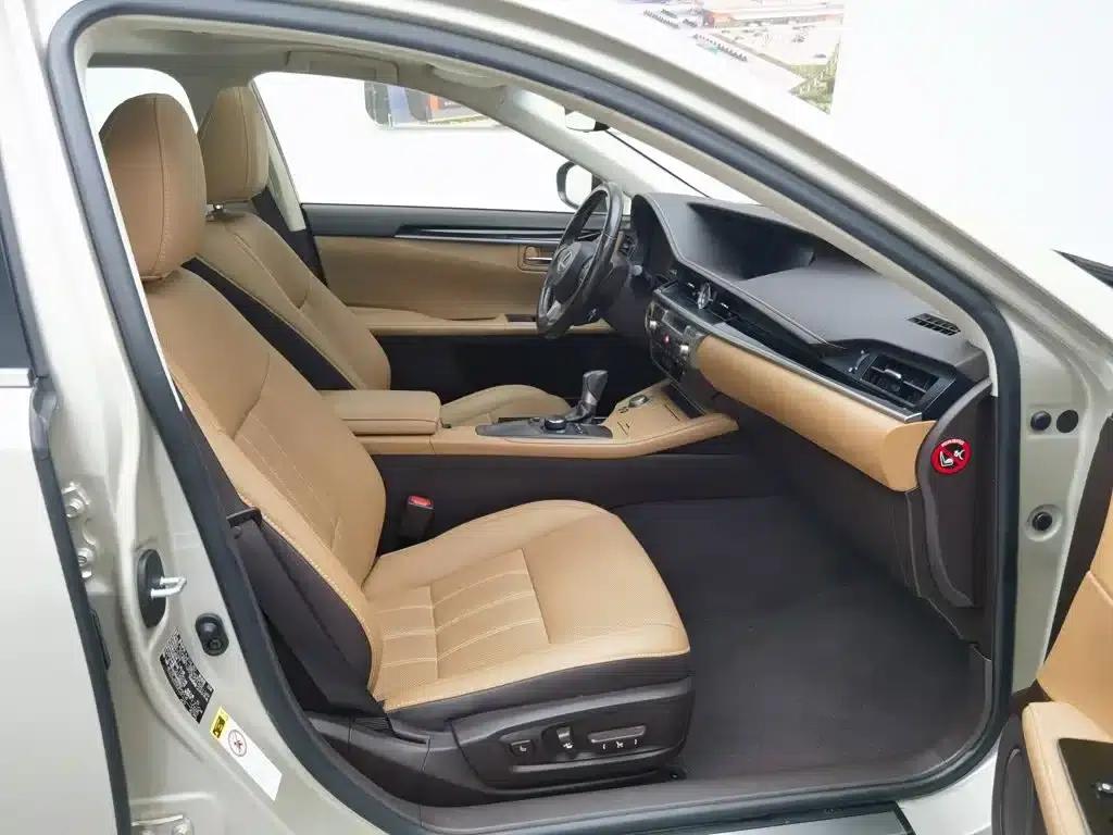 Lexus ES 2015 300h Comfort Edition — миниатюра 23