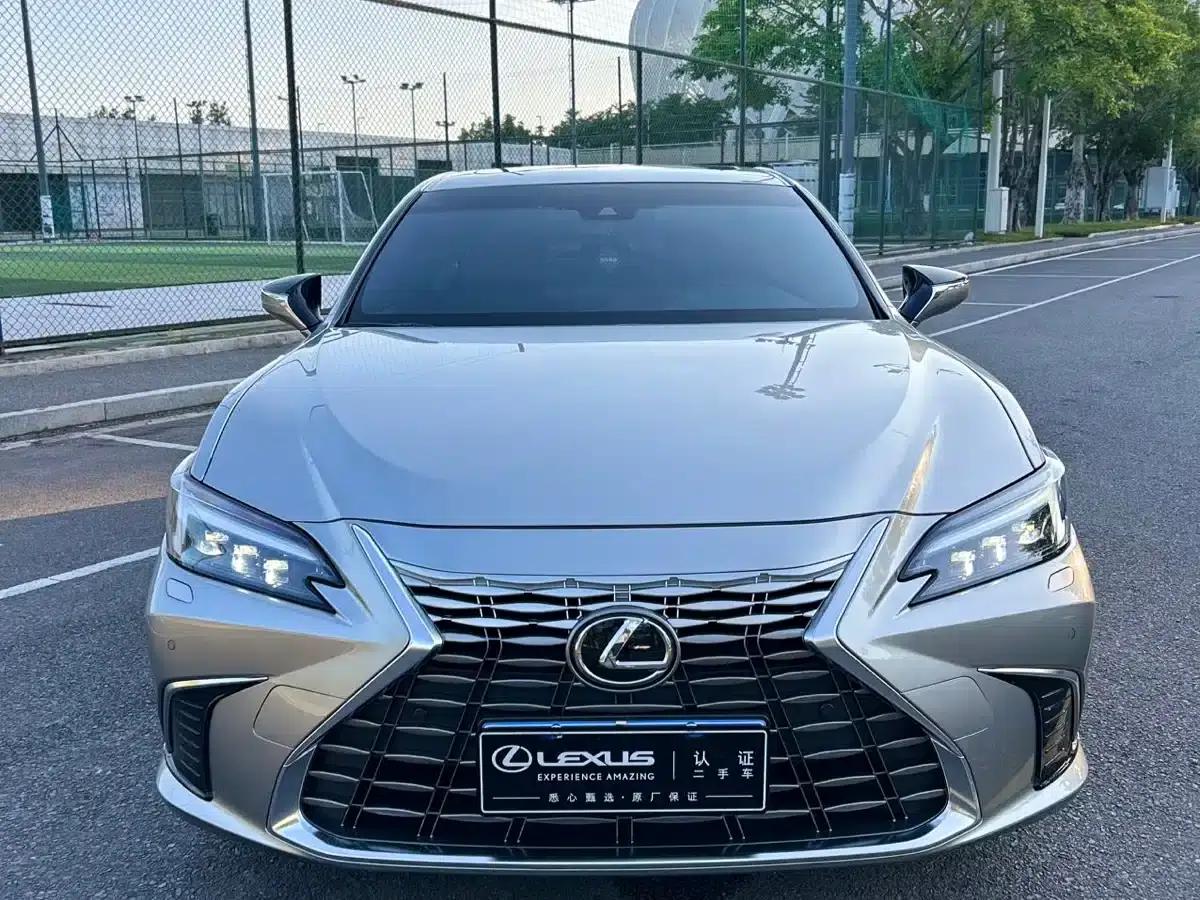 Lexus ES 2025 300h Premium Edition — миниатюра 2