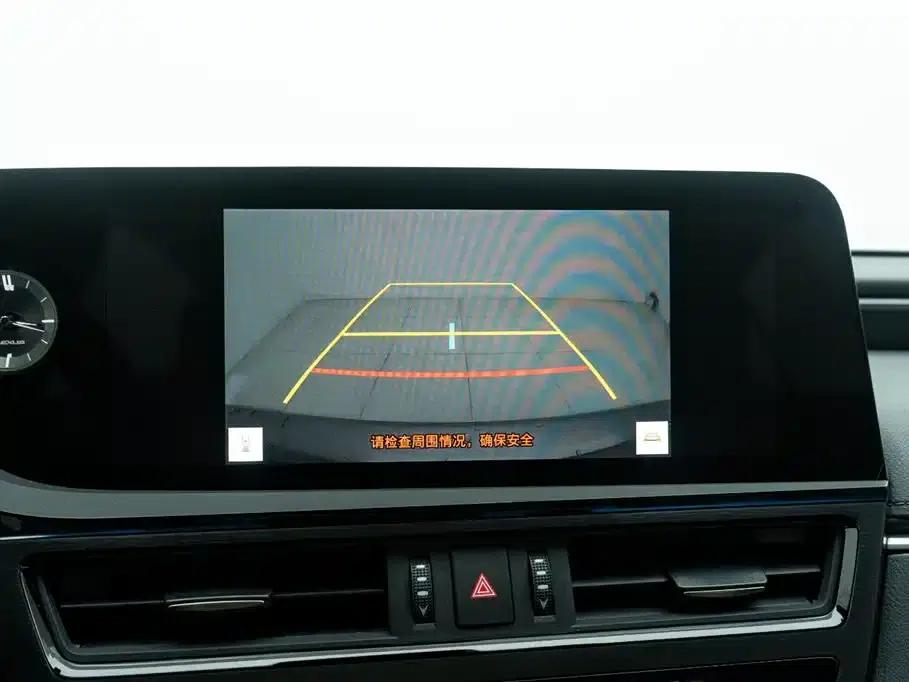 Lexus ES 2022 200 Premium Edition — миниатюра 23