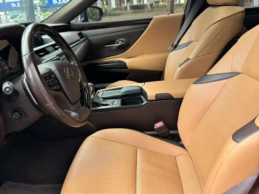 Lexus ES 2020 200 Luxury Edition — миниатюра 8
