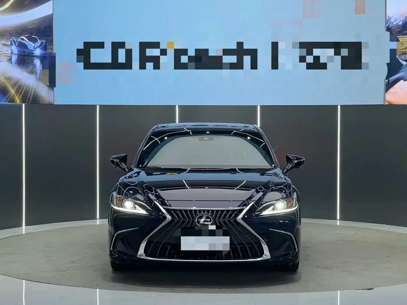 Lexus ES 2023 200 Premium Edition — миниатюра 2