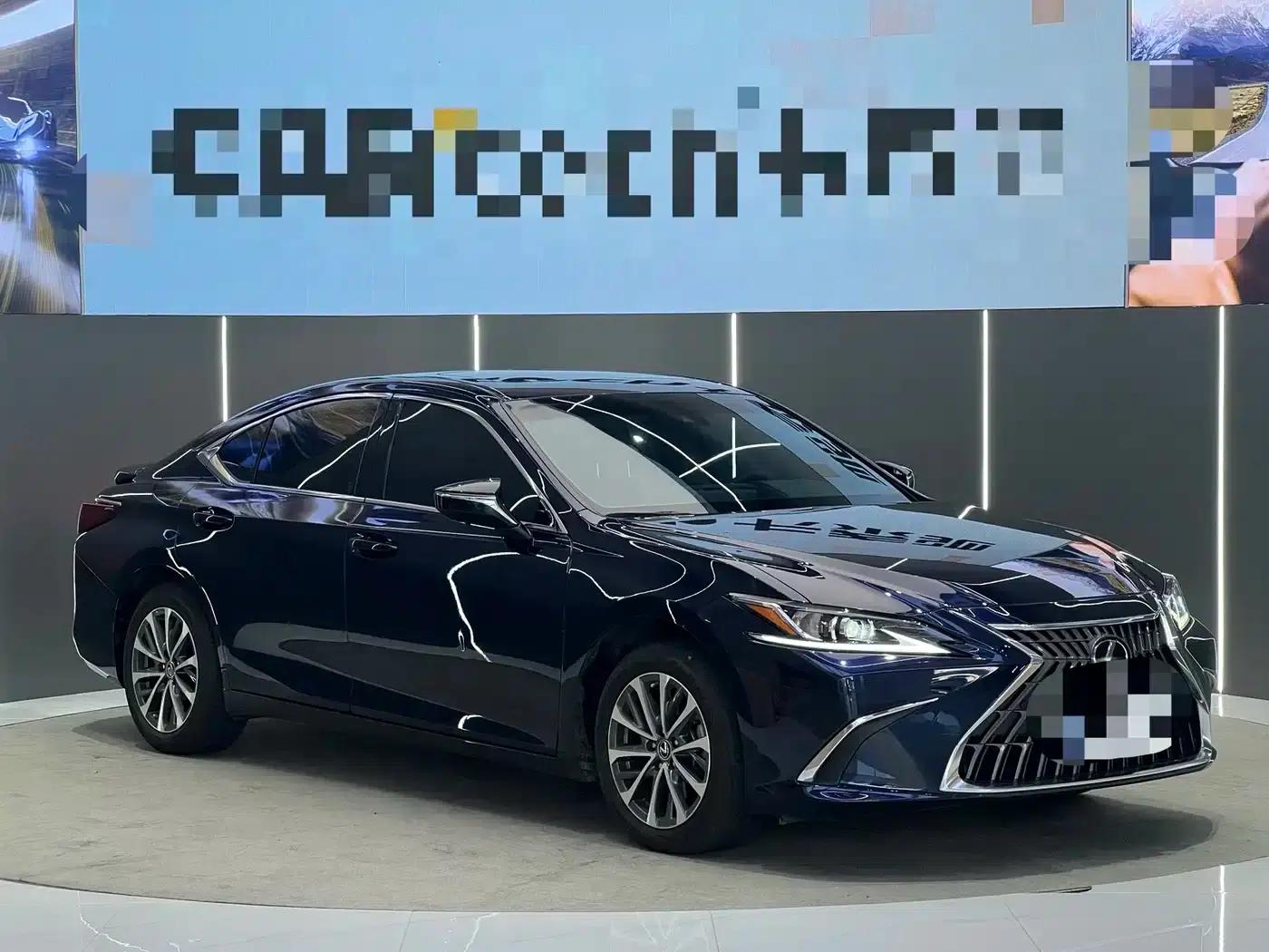 Lexus ES 2023 200 Premium Edition — миниатюра 3