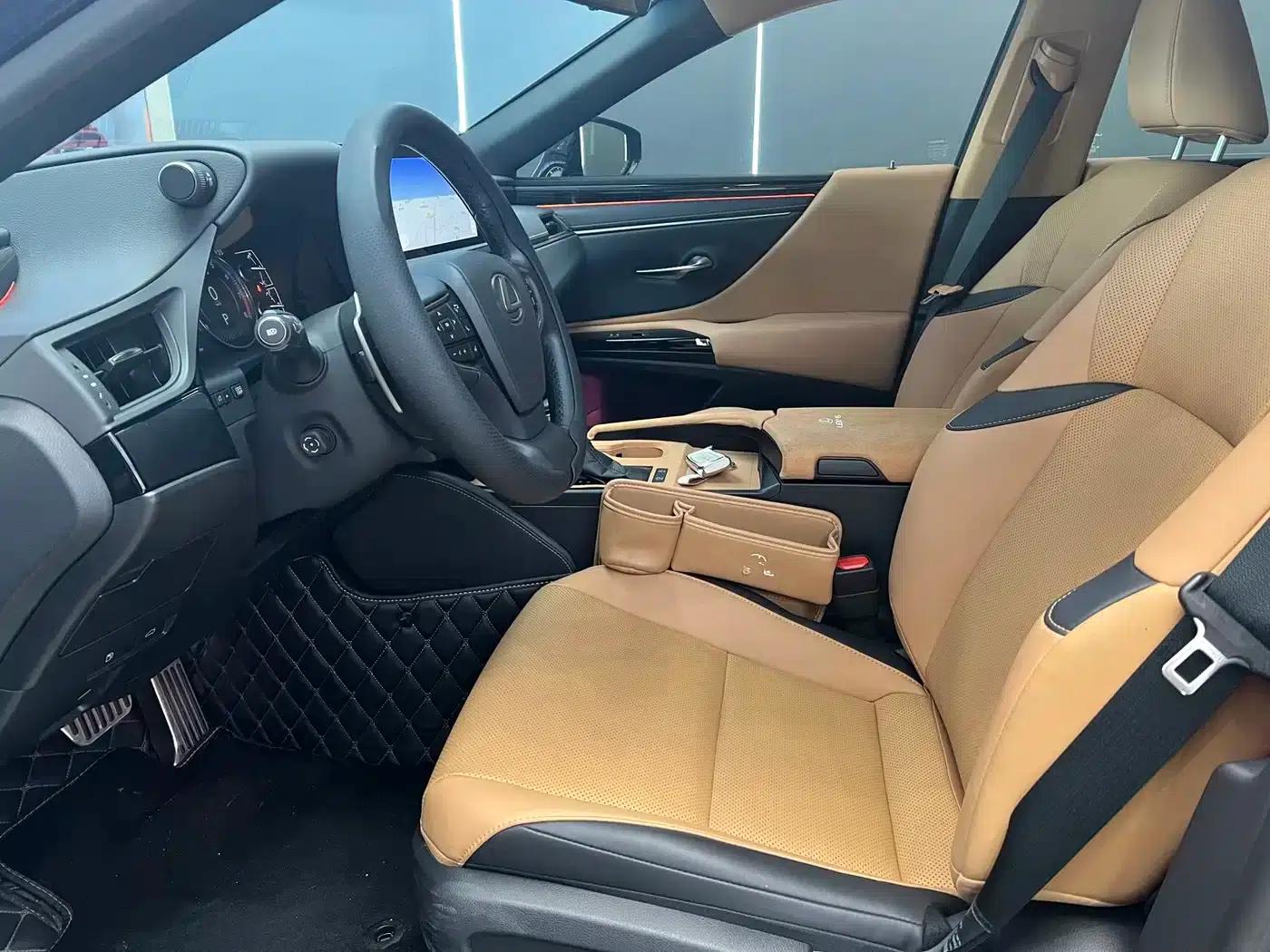 Lexus ES 2023 200 Premium Edition — миниатюра 4