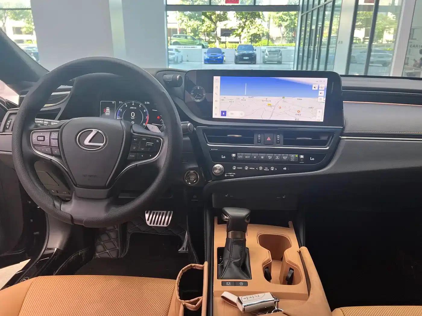 Lexus ES 2023 200 Premium Edition — миниатюра 6