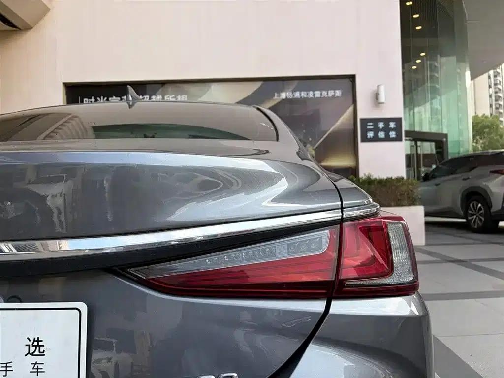 Lexus ES 2020 200 Excellence Edition — миниатюра 12
