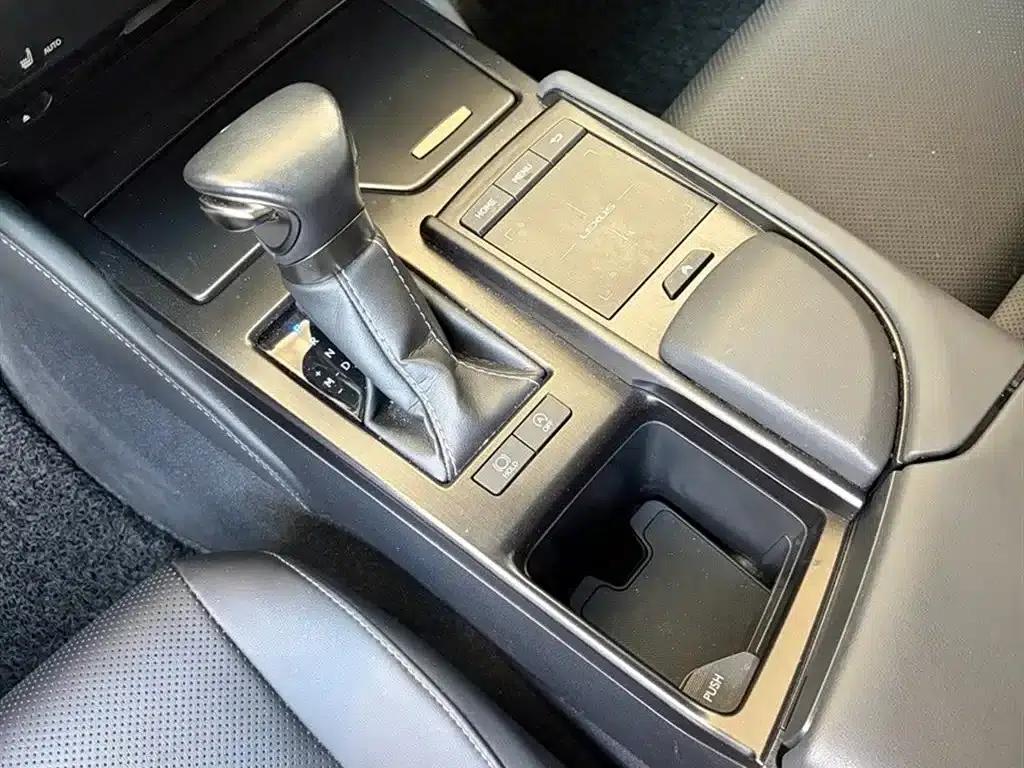 Lexus ES 2020 200 Excellence Edition — миниатюра 14
