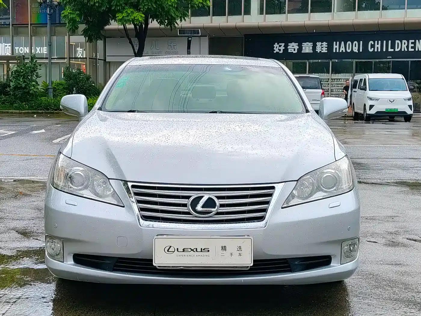 Lexus ES 2010 240 Luxury Edition — миниатюра 2