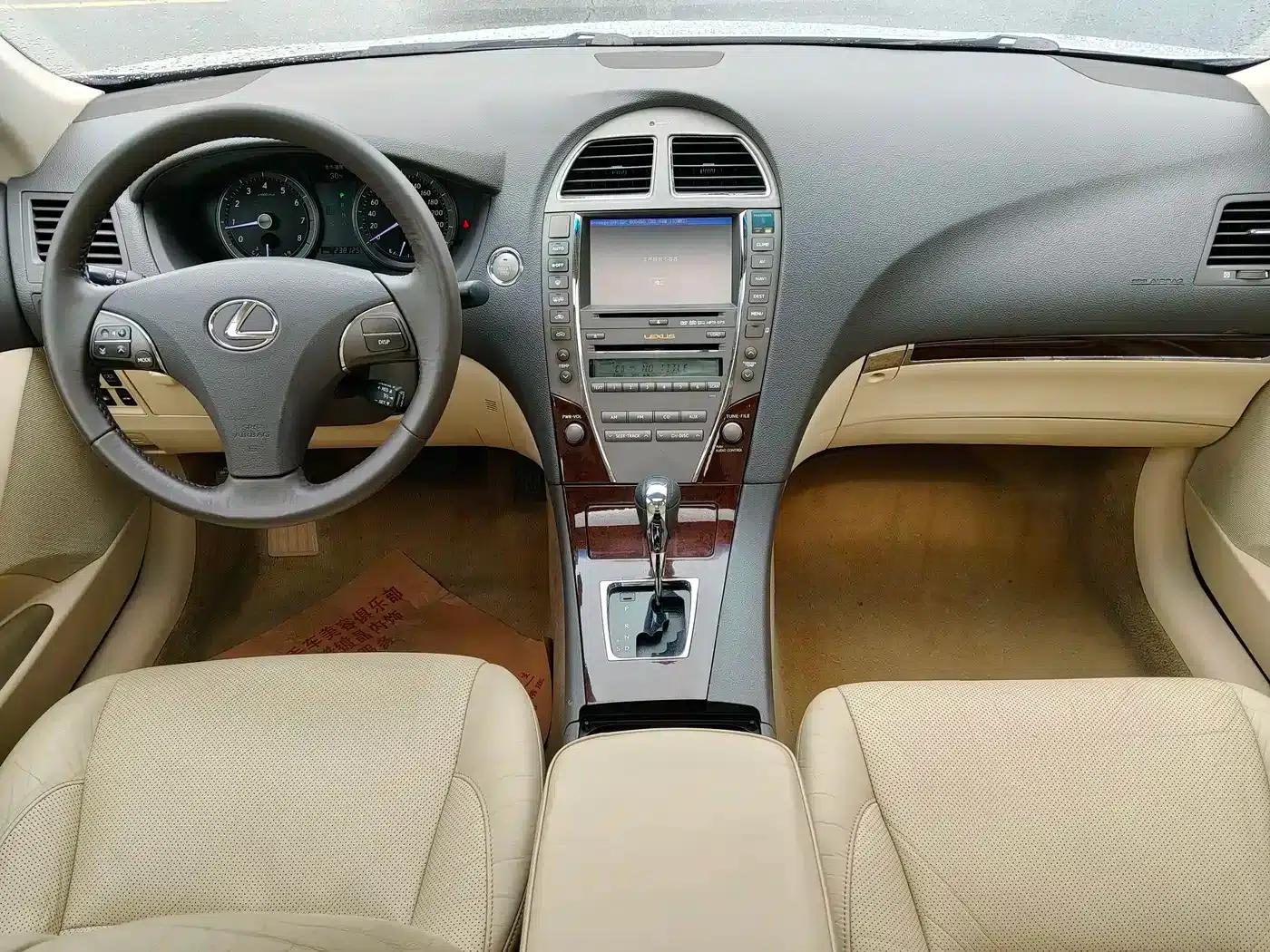 Lexus ES 2010 240 Luxury Edition — миниатюра 11