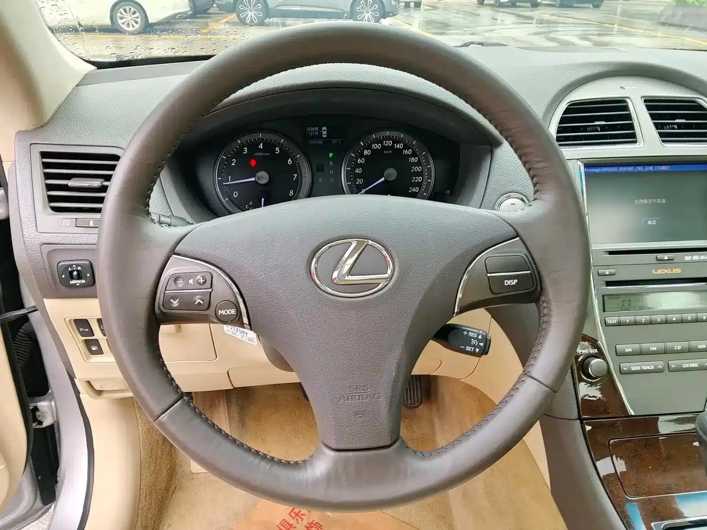 Lexus ES 2010 240 Luxury Edition — миниатюра 9