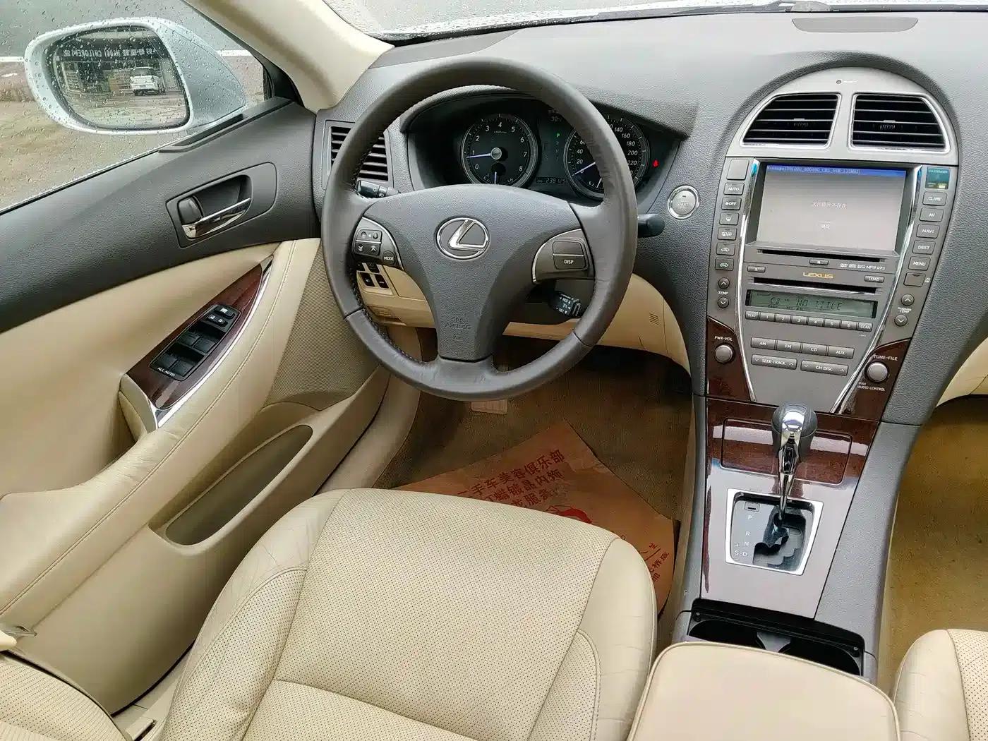 Lexus ES 2010 240 Luxury Edition — миниатюра 10
