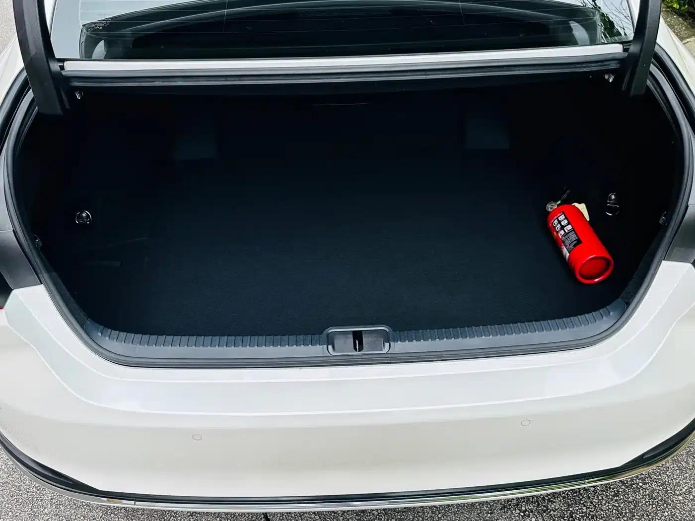 Lexus ES 2022 200 Premium Edition — миниатюра 12