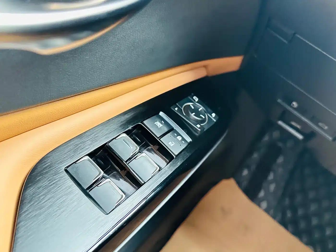 Lexus ES 2022 200 Premium Edition — миниатюра 18
