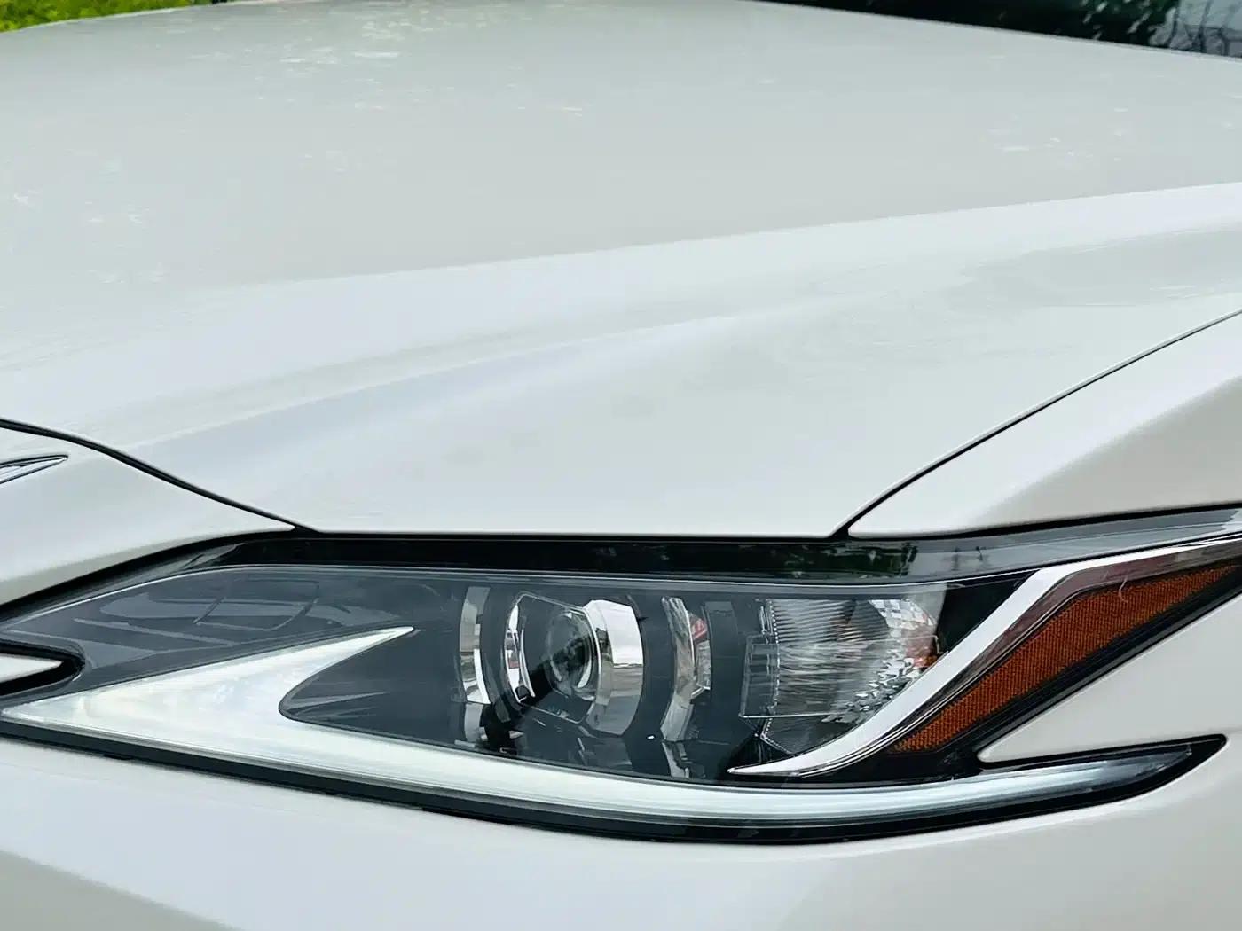 Lexus ES 2022 200 Premium Edition — миниатюра 10