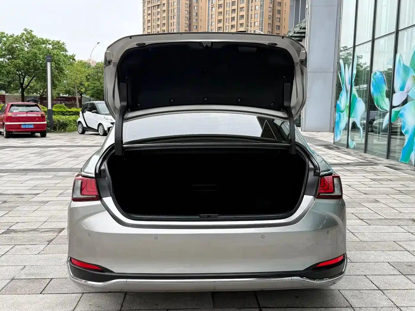 Lexus ES 2022 200 Premium Edition — миниатюра 19