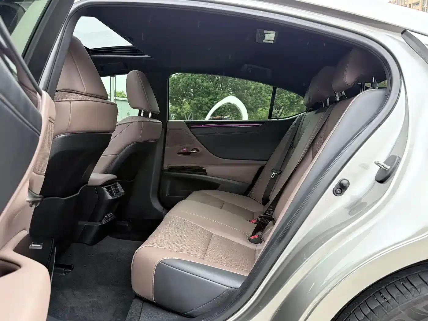 Lexus ES 2022 200 Premium Edition — миниатюра 6