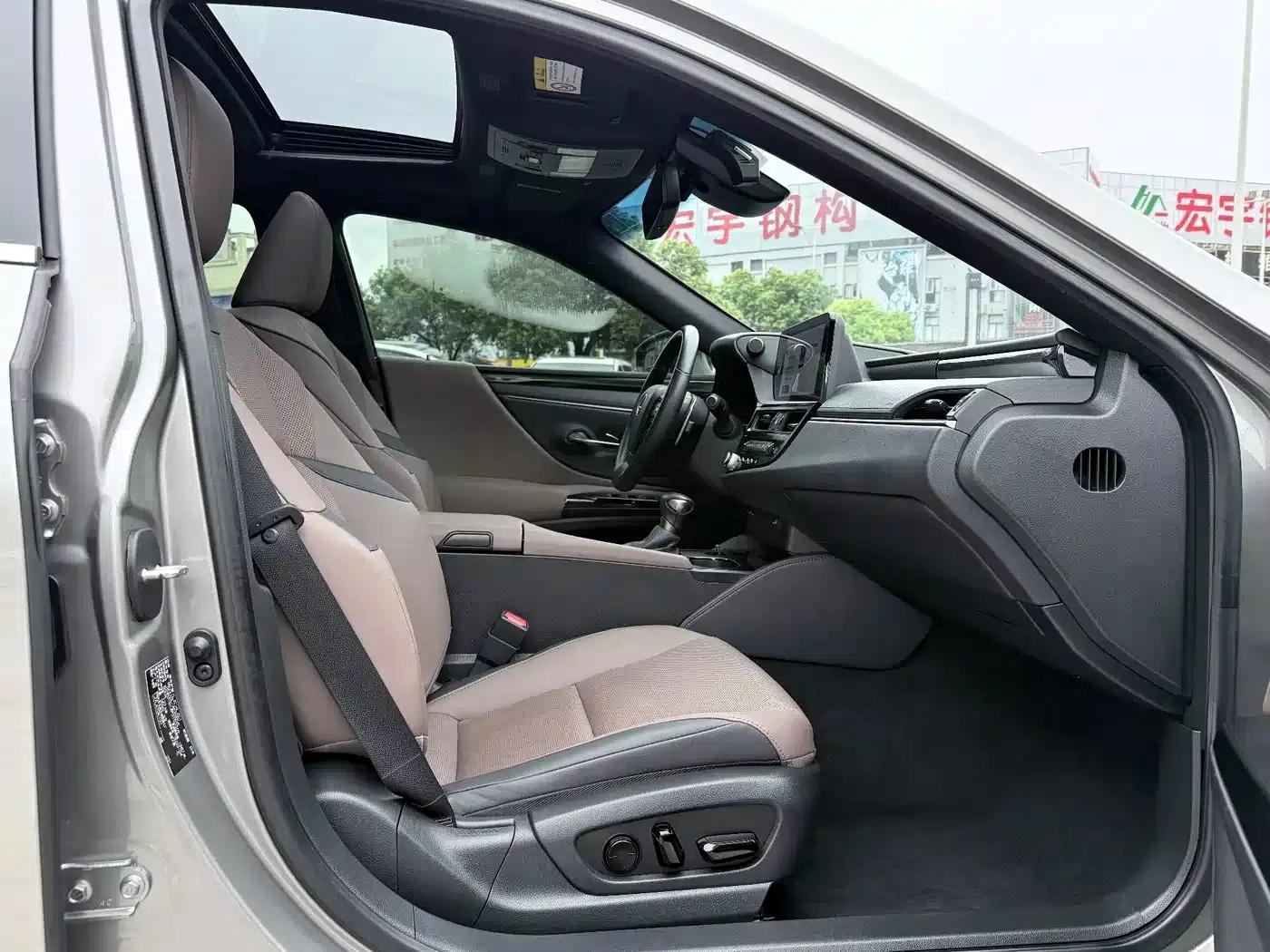 Lexus ES 2022 200 Premium Edition — миниатюра 8